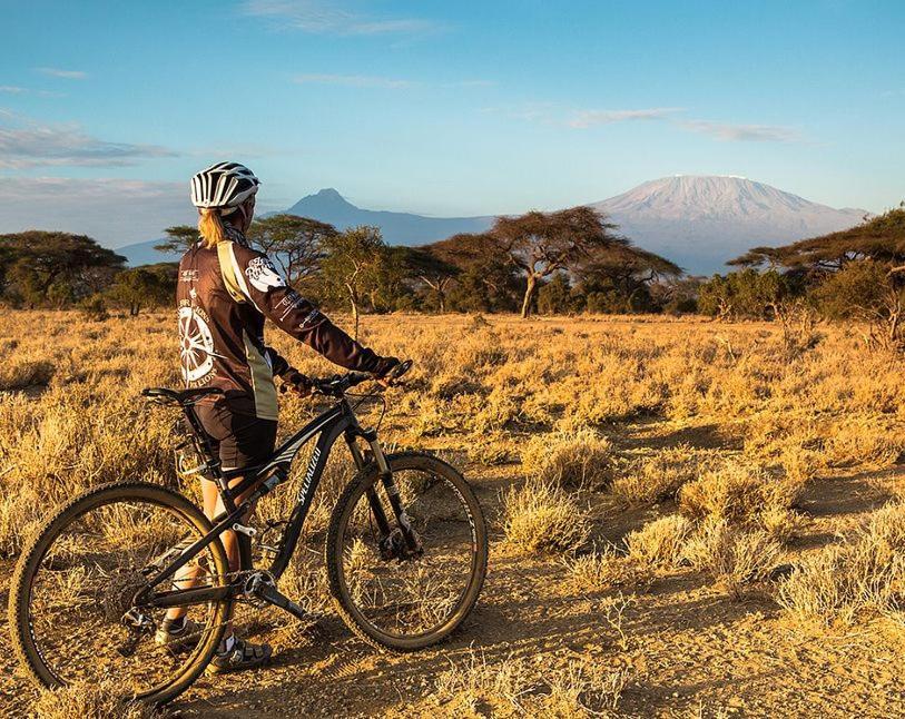 Amboseli Cultural Camping Eksteriør billede